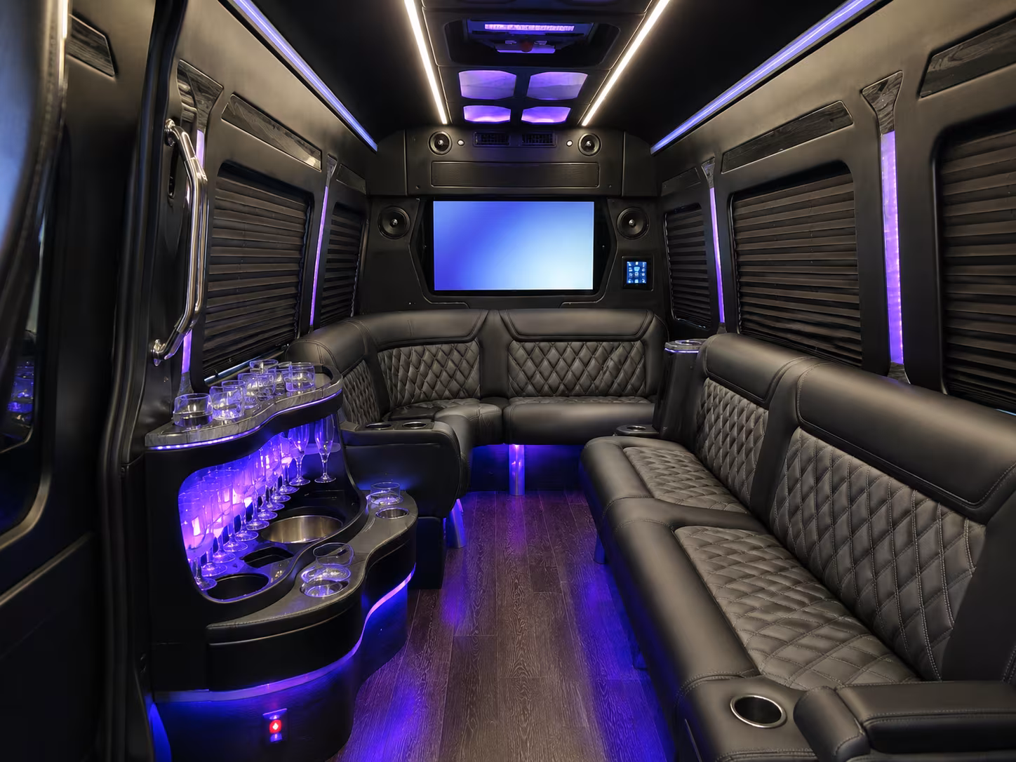bus rentals for corporate retreats along the front range