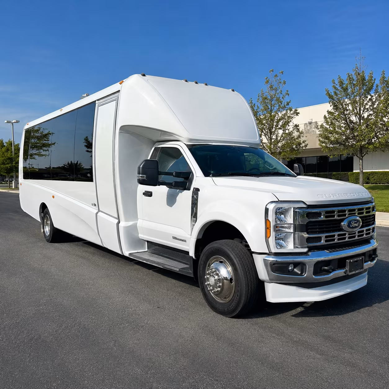 corporate shuttle buses for boulder business events