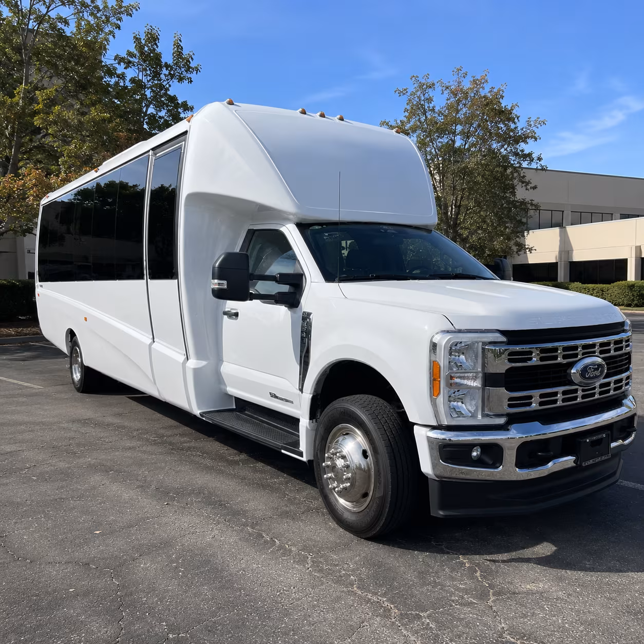hotel to venue shuttle buses for boulder corporate events