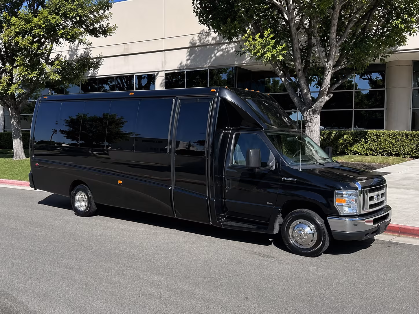 party bus rentals for boulder area proms at fairview and boulder high