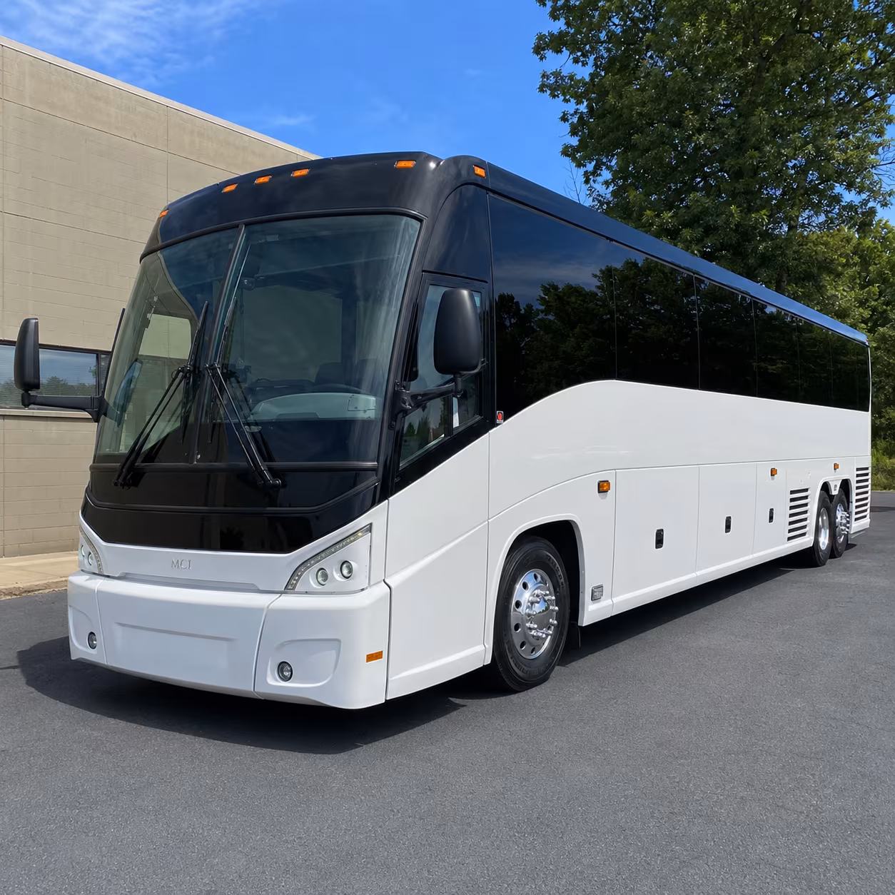 shuttle buses for boulder employers along the us 36 corridor